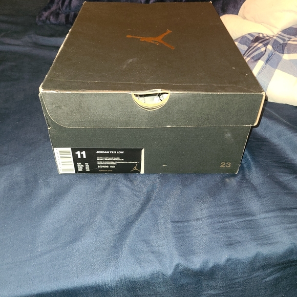 Mens Jordan team 2 elite low 11 - Picture 7 of 7